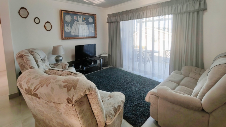 2 Bedroom Property for Sale in Tergniet Western Cape